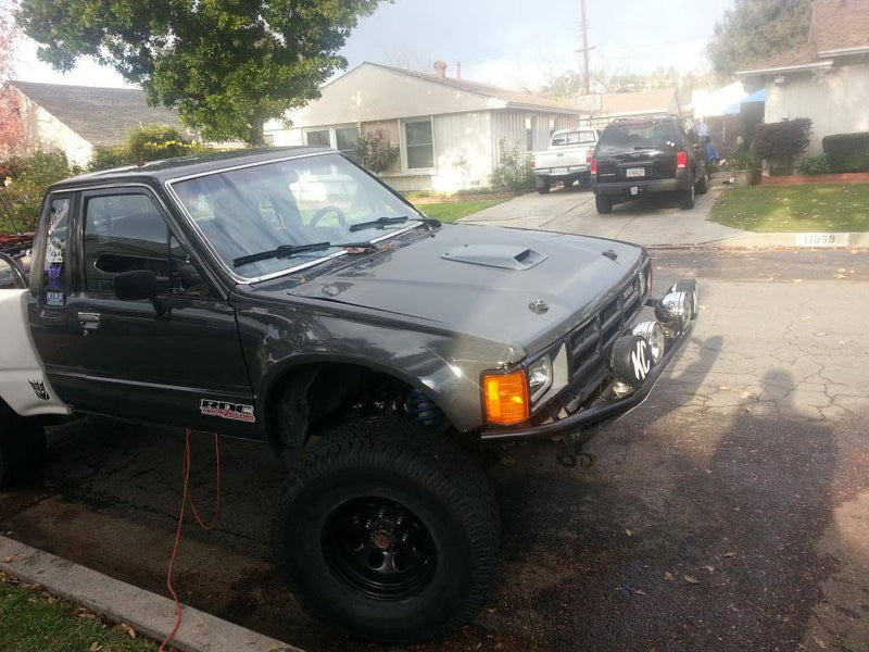 Load image into Gallery viewer, 84-88 Toyota 4Runner 3" Bulge Off Road Fiberglass Fenders