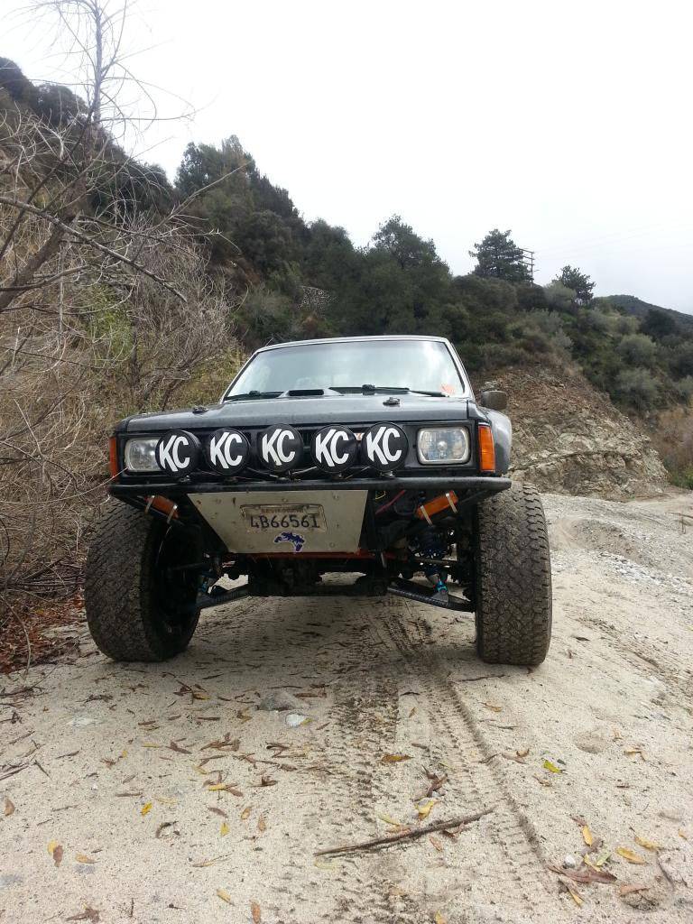 Load image into Gallery viewer, 84-88 Toyota 4 Pickup 3" Bulge Off Road Fiberglass Fenders