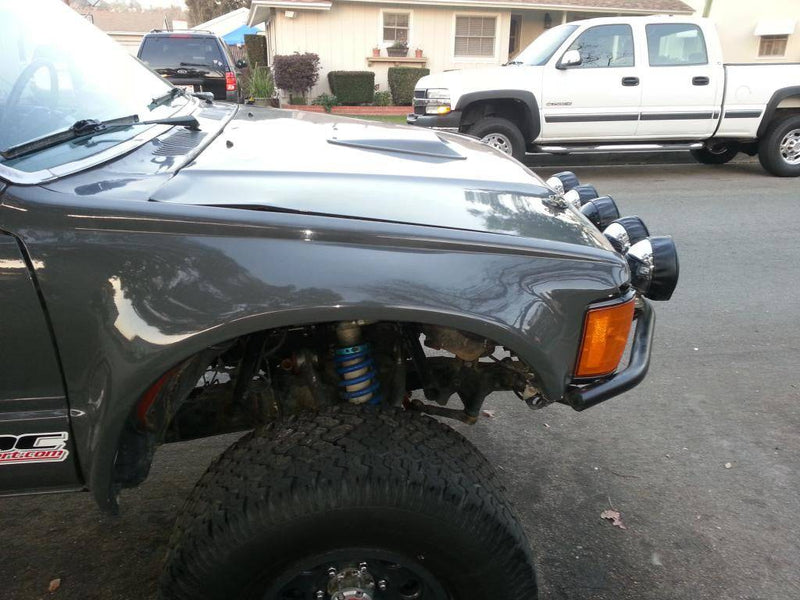 Load image into Gallery viewer, 84-88 Toyota 4 Pickup 3" Bulge Off Road Fiberglass Fenders