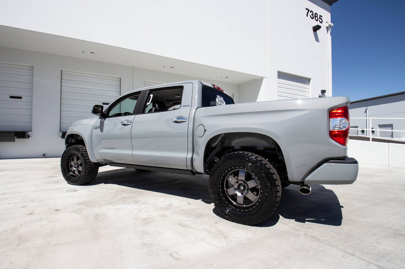 Load image into Gallery viewer, 2014+ Tundra 4" Bulge Style Off Road Fiberglass Bedsides - 5.5 Bed
