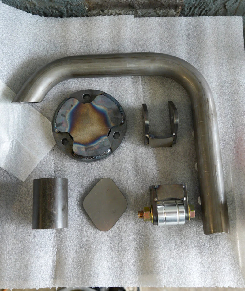 Load image into Gallery viewer, 96-02 3rd Gen 4Runner Long Travel Bypass Shock Hoops - Snowbound Customs