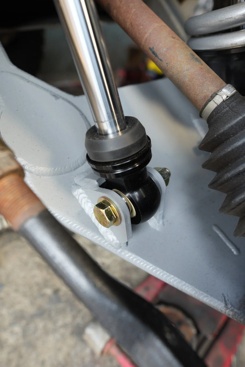 Load image into Gallery viewer, 96-02 3rd Gen 4Runner Long Travel Bypass Shock Hoops - Snowbound Customs