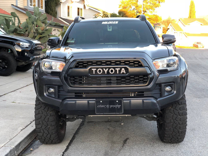 Load image into Gallery viewer, 2016+ Tacoma 3" Bulge Off Road Fiberglass Fenders