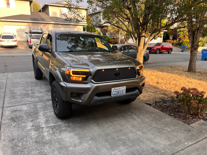 Load image into Gallery viewer, 2012-2015 2nd Gen Tacoma Mesh Grille