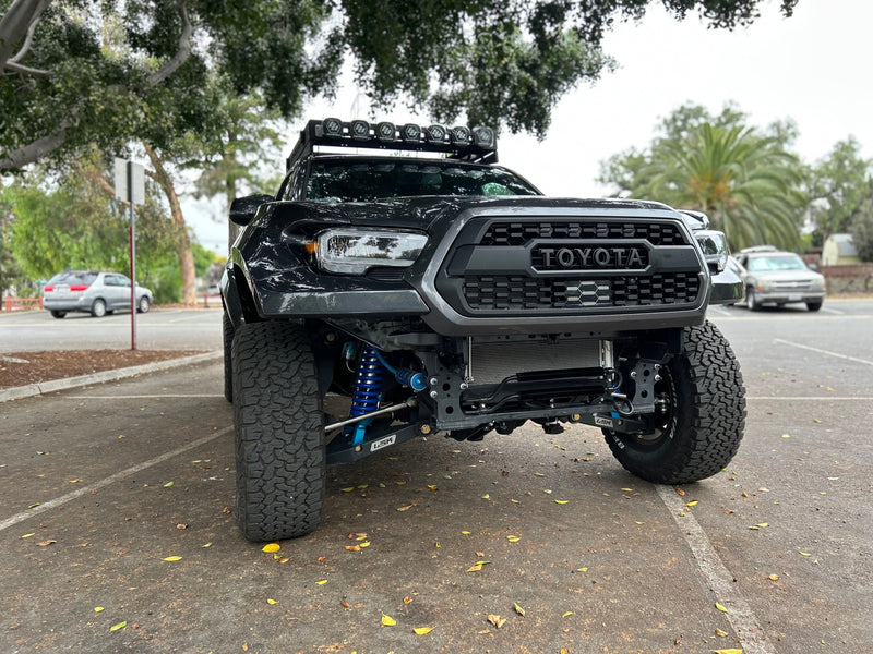 Load image into Gallery viewer, 2016+ Tacoma 6" Bulge Off Road Fiberglass Fenders
