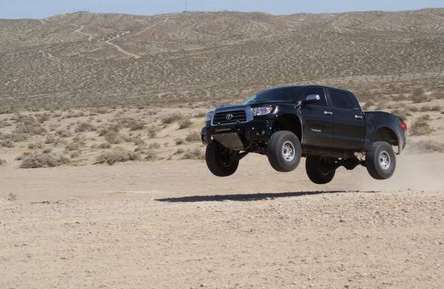Load image into Gallery viewer, 2007-2013 Tundra 4" Bulge TT Style Bedsides - 5.5 Bed