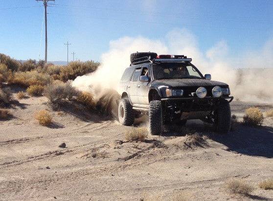 Load image into Gallery viewer, 89-95 Toyota 4Runner 3" Bulge Off Road Fiberglass Fenders