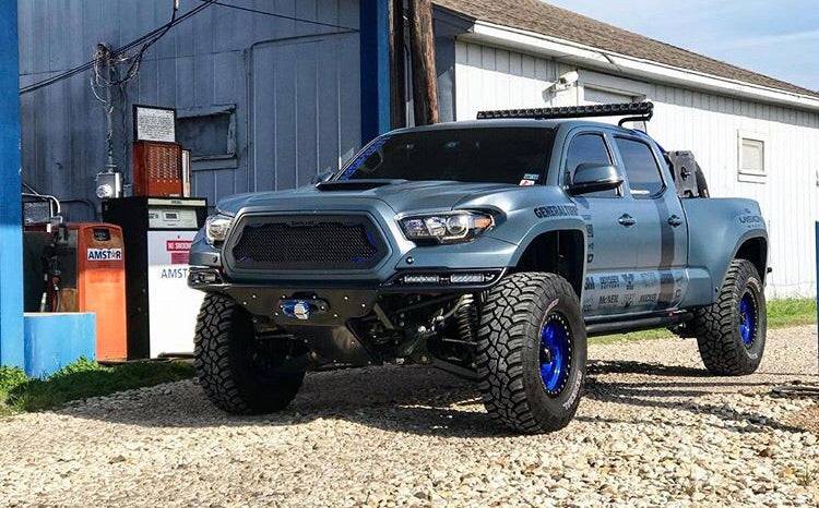 Load image into Gallery viewer, 2016+ Tacoma 6" Bulge Off Road Fiberglass Fenders