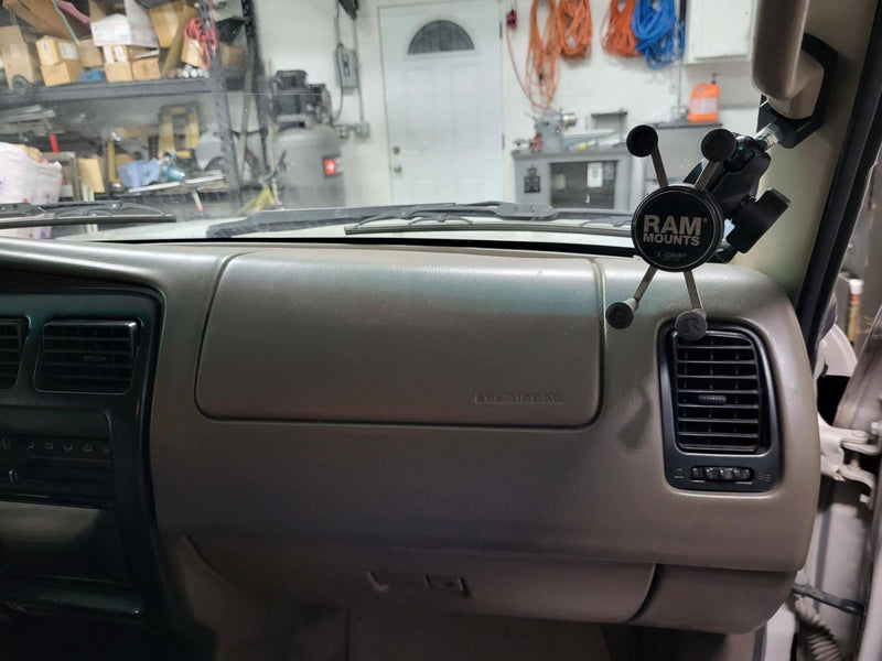 Load image into Gallery viewer, 96-02 3rd Gen 4Runner A Pillar Billet Universal RAM Mount - SRQ Fabrications