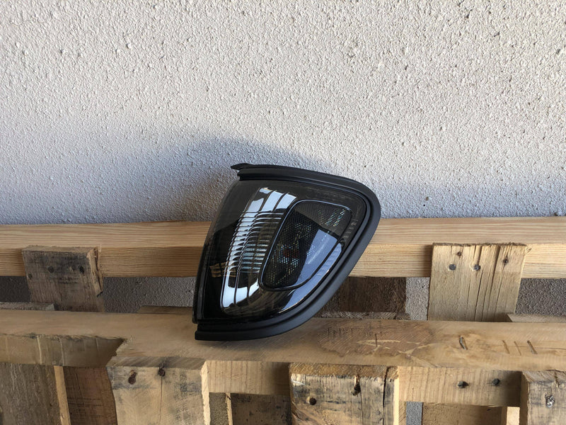 Load image into Gallery viewer, 01-04 Tacoma Black Corner Lights - SRQ Fabrications