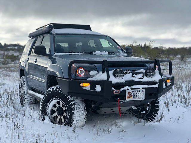 Load image into Gallery viewer, 03-05 4th Gen 4Runner LED Projector Retrofits - SRQ Fabrications