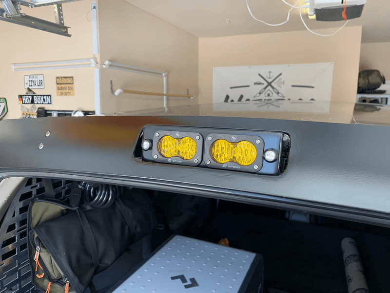 Load image into Gallery viewer, 96-02 3rd Gen 4Runner 3rd Brake Light S2 Chase Light - SRQ Fabrications