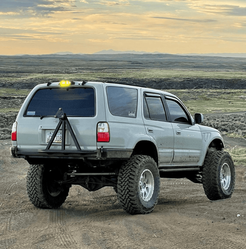 Load image into Gallery viewer, 96-02 3rd Gen 4Runner 3rd Brake Light S2 Chase Light - SRQ Fabrications