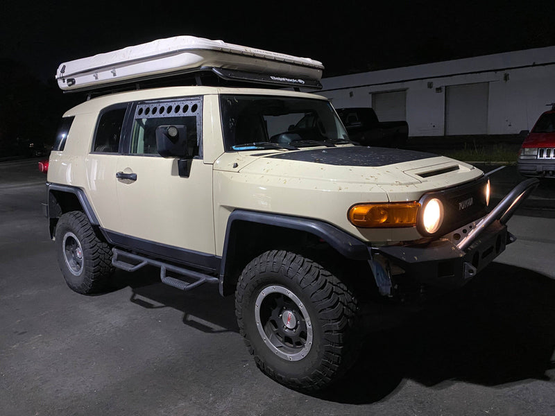Load image into Gallery viewer, FJ Cruiser Window Vents - Visual Autowerks