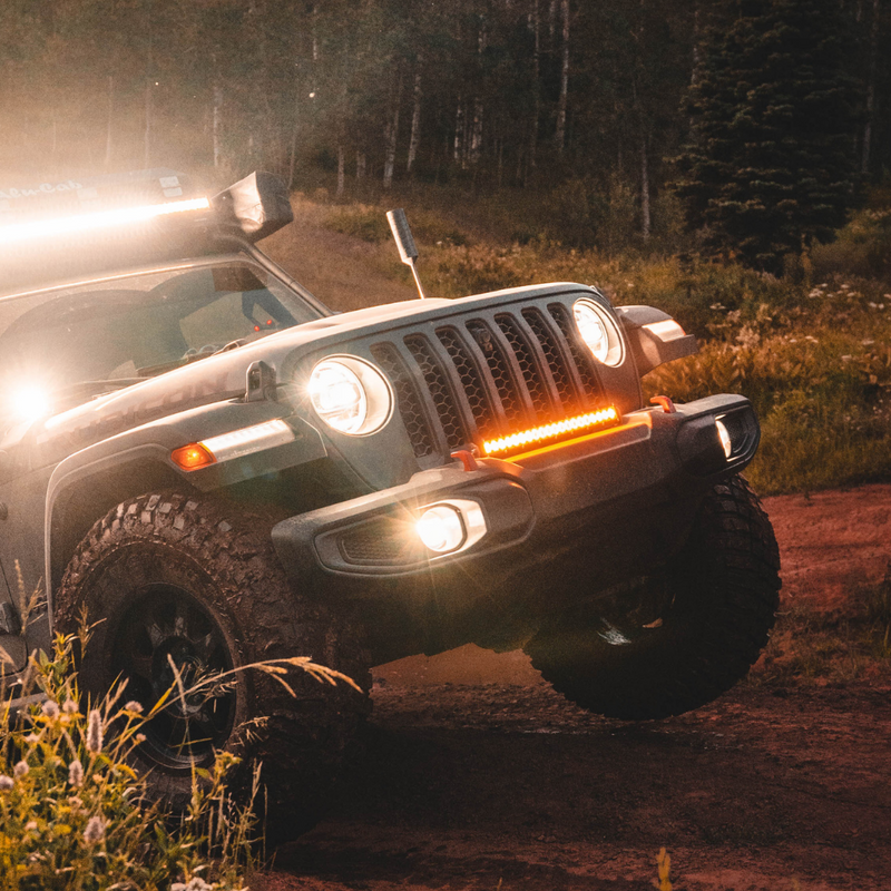 Load image into Gallery viewer, heretics 20 inch amber led light bar mounted on a jeep rubicon