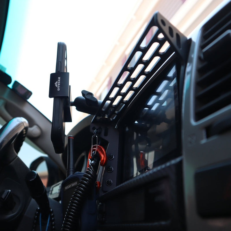 Load image into Gallery viewer, 4th Gen 4Runner (03 - 09) Center Console Dash Modular Accessory Mount (MAM) - TEQ Offroad
