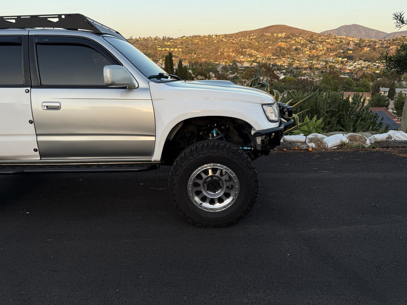 Load image into Gallery viewer, 1996-2002 4Runner 4.5&quot; Flare - Off Road Fiberglass Fenders
