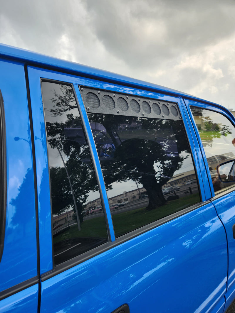Load image into Gallery viewer, 1990-1997 80 Series Land Cruiser Visual Autowerks Window Vents
