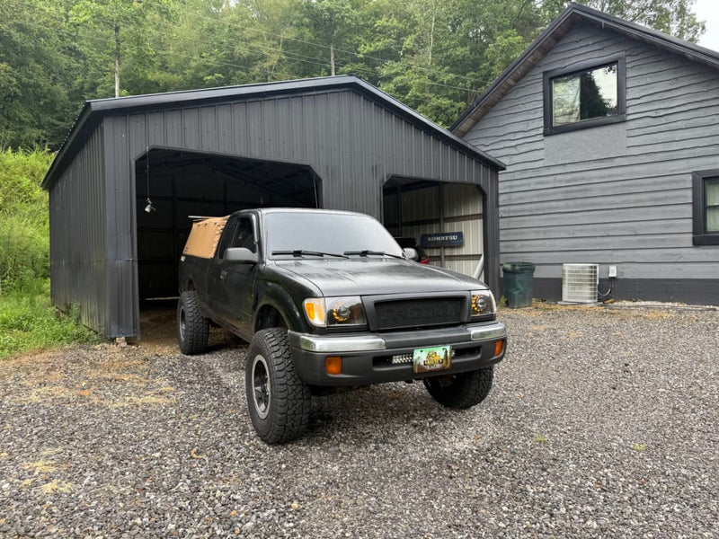 Load image into Gallery viewer, 1998-2000 1st Gen Tacoma Mesh Grille
