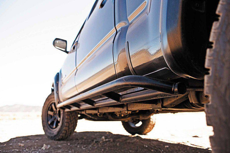 Load image into Gallery viewer, 05-15 2nd Gen Tacoma CBI Classic Bolt-on Rock Sliders - CBI Offroad
