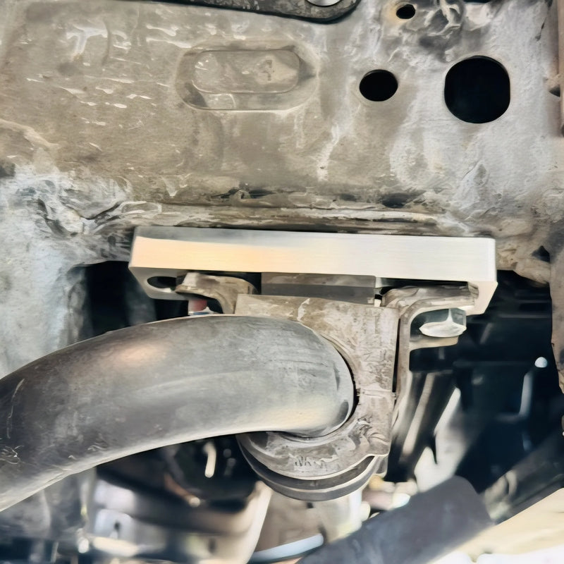 Load image into Gallery viewer, 03-24 4Runner,  07-21 Tundra Front Sway Bar Relocation Kit

