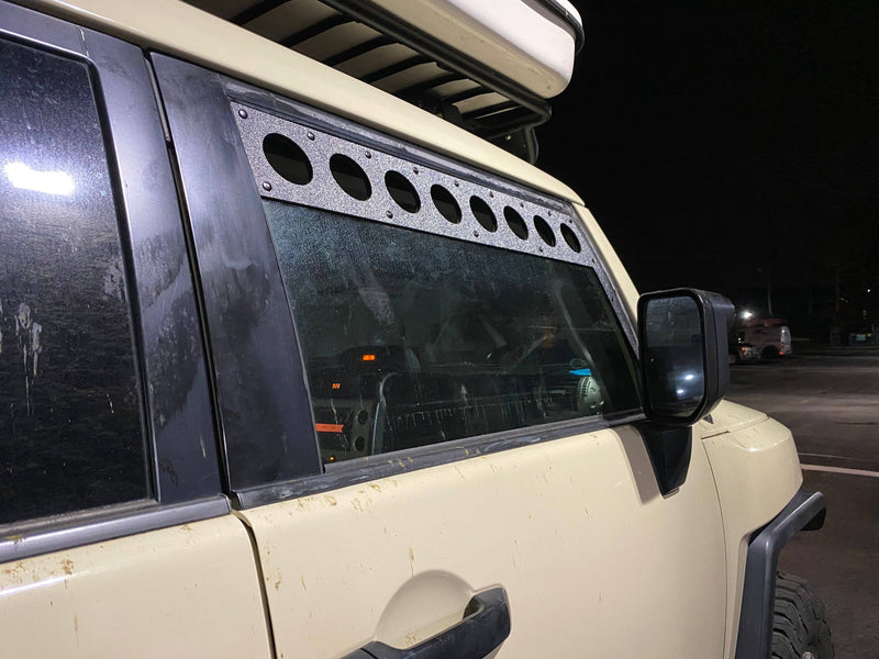 Load image into Gallery viewer, FJ Cruiser Window Vents - Visual Autowerks
