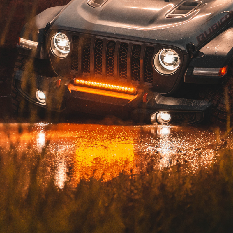 Load image into Gallery viewer, heretics 20 inch amber led light bar mounted on a jeep rubicon
