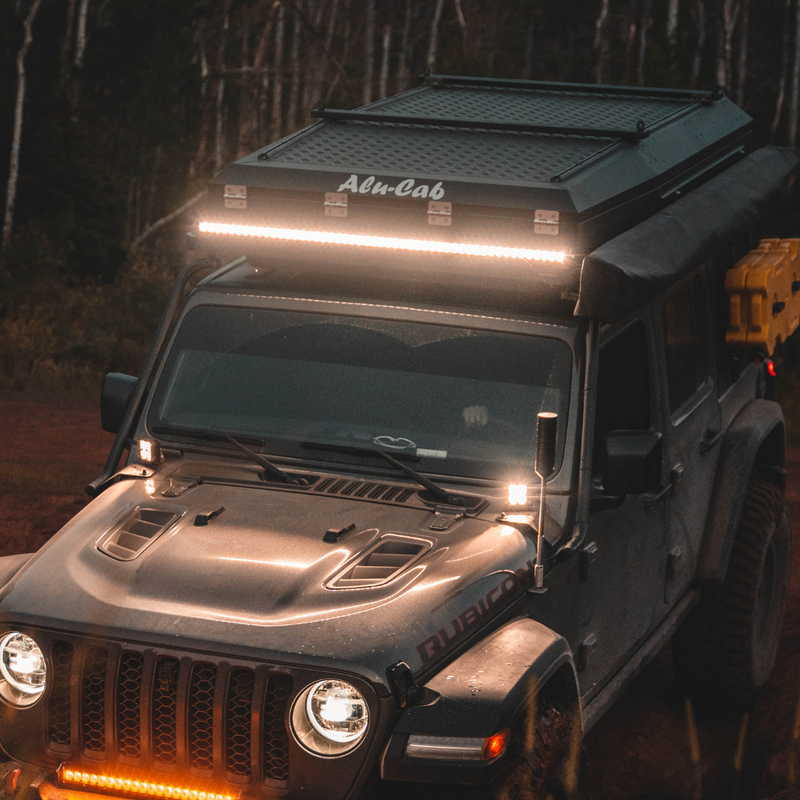 Load image into Gallery viewer, 50 inch led light bar on a jeep wrangler
